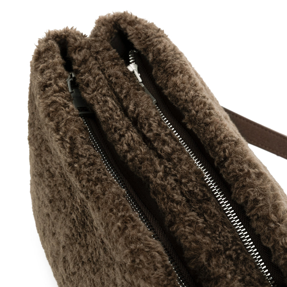 YAYA Fake Fur Umhängetasche