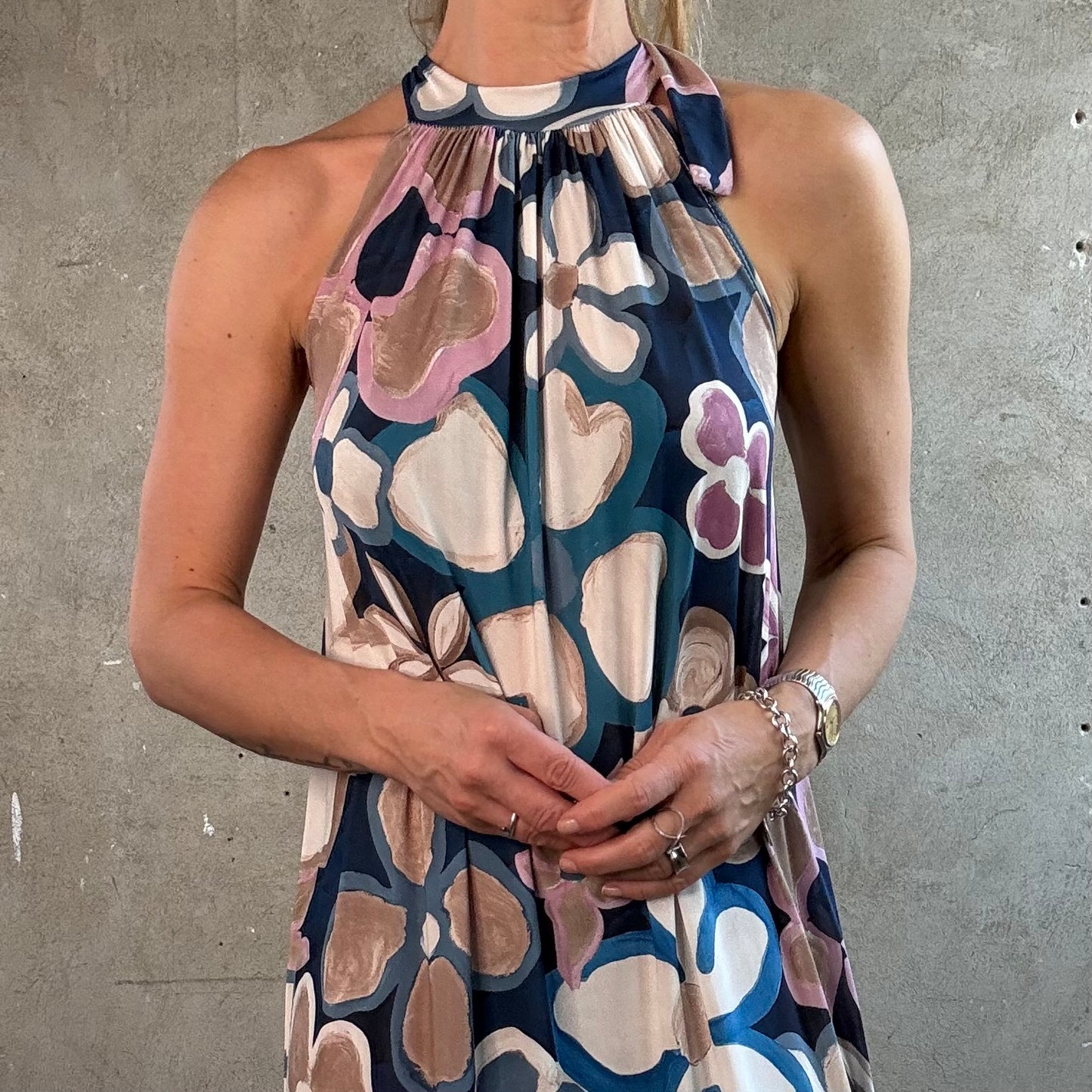 American Neck Maxikleid Flower