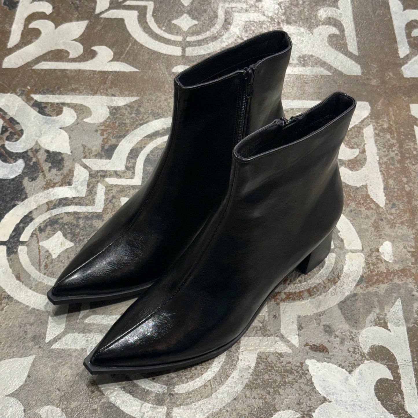 Bianco Leonora Boot