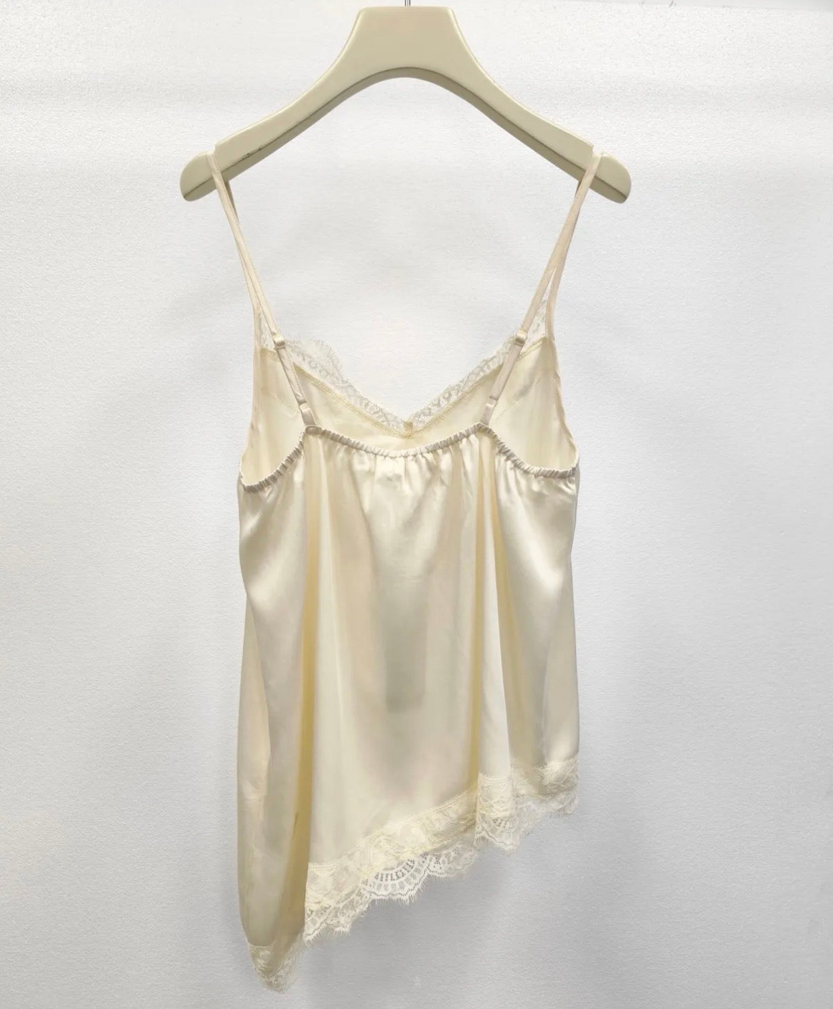 Lace Top Asymetrisch Creme