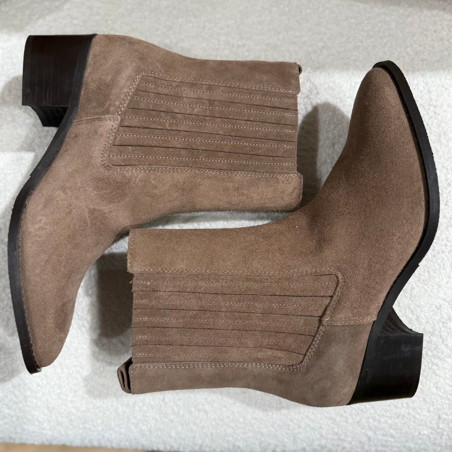 Bianco Biacarol Chelsea Boot