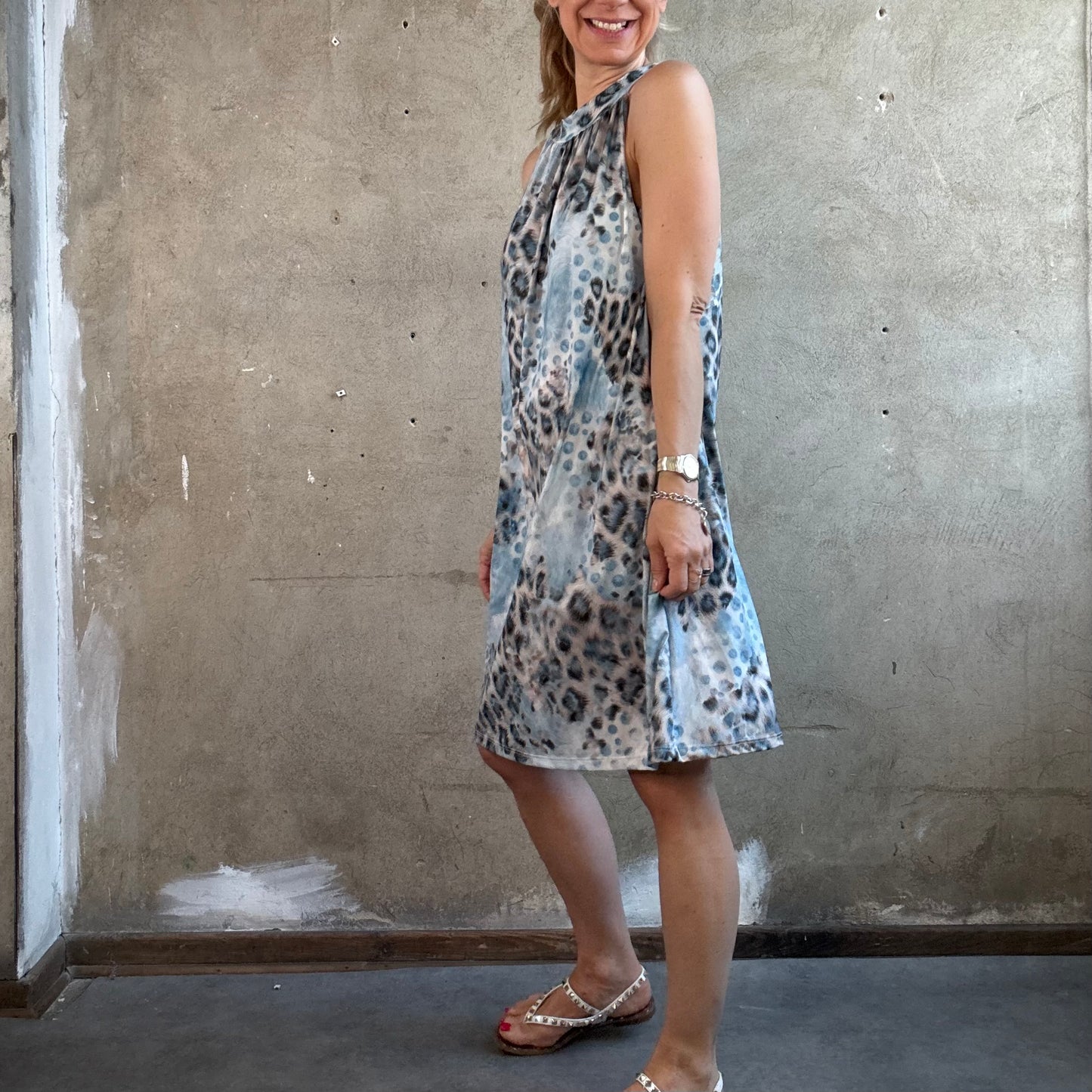 American Neck Dress Leo