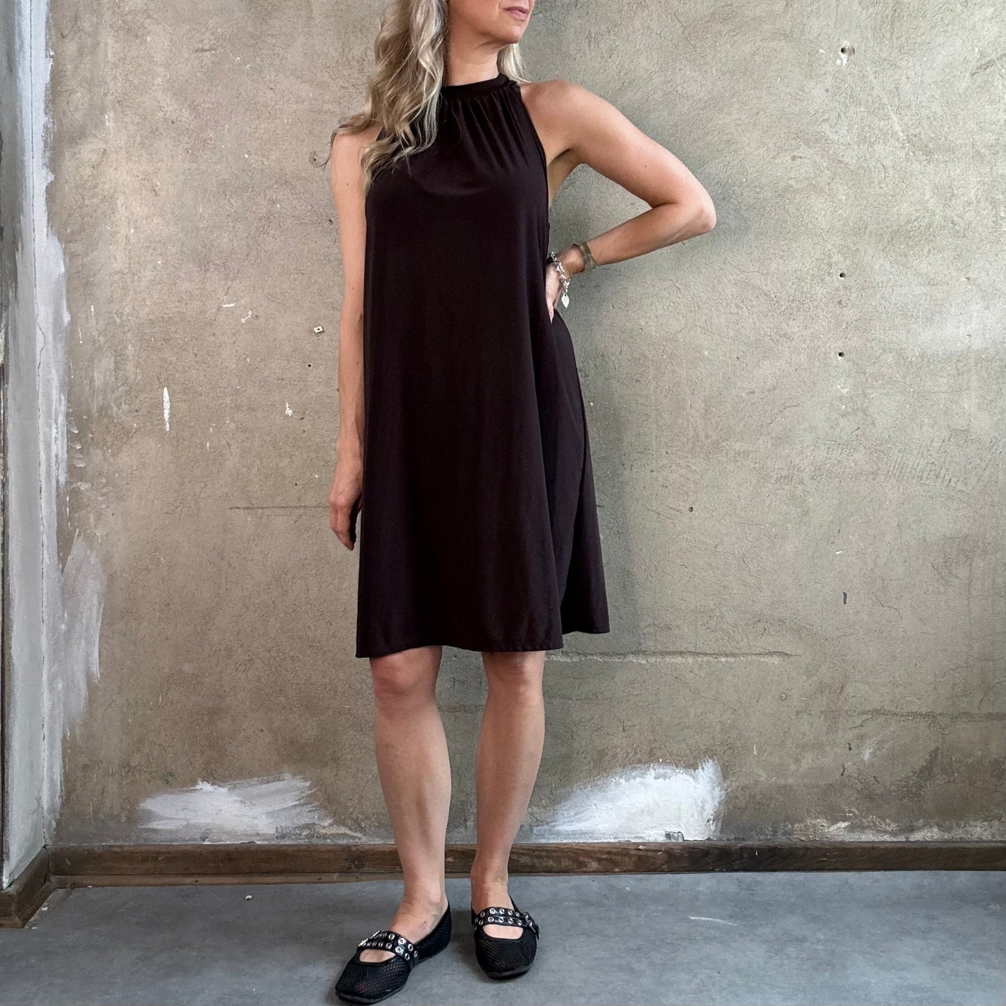 American Neck Dress Braun