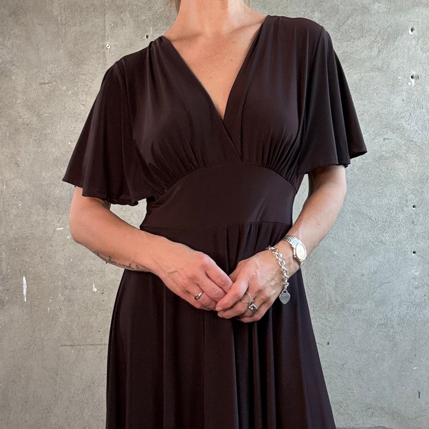 Kofferkleid mit V-Ausschnitt