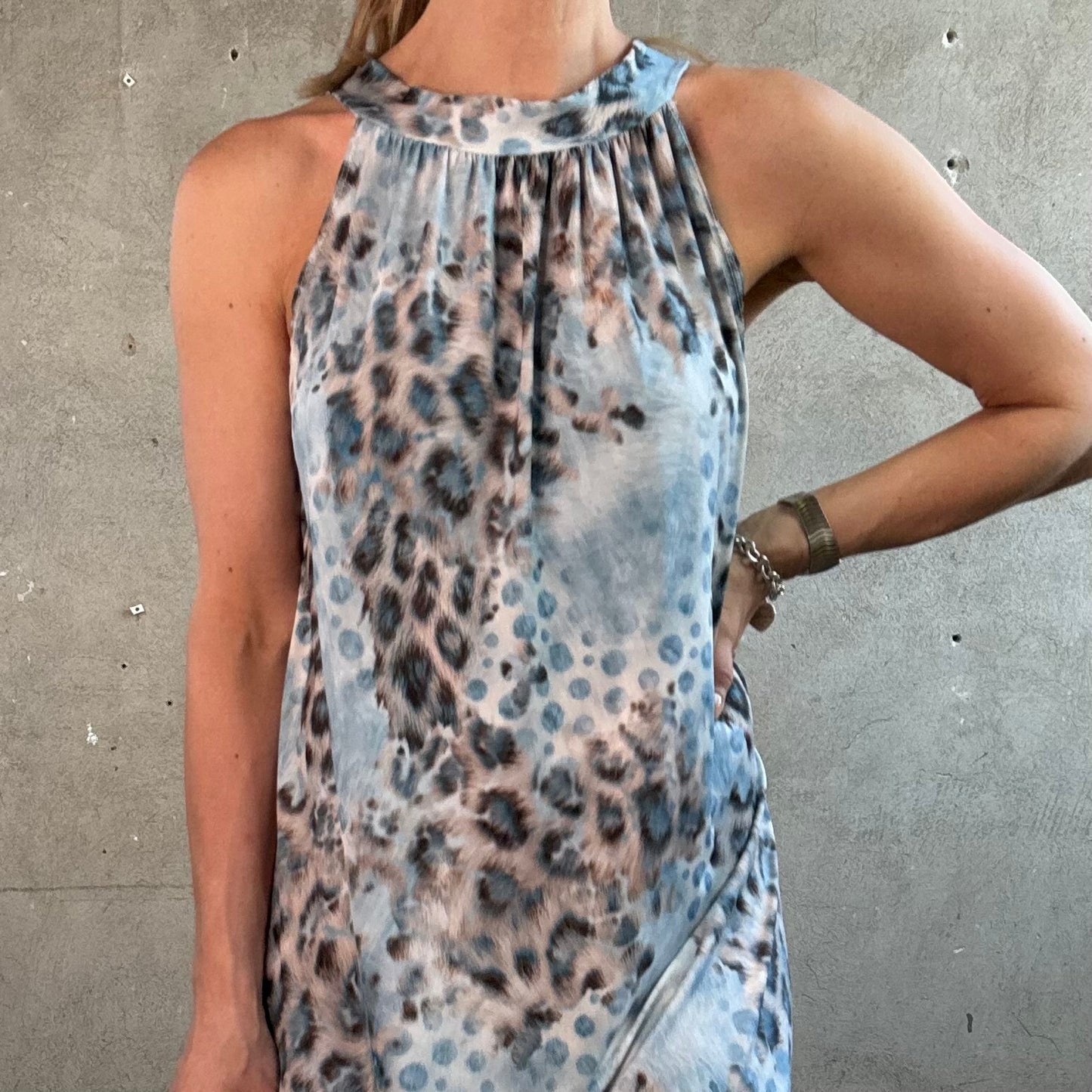 American Neck Dress Leo