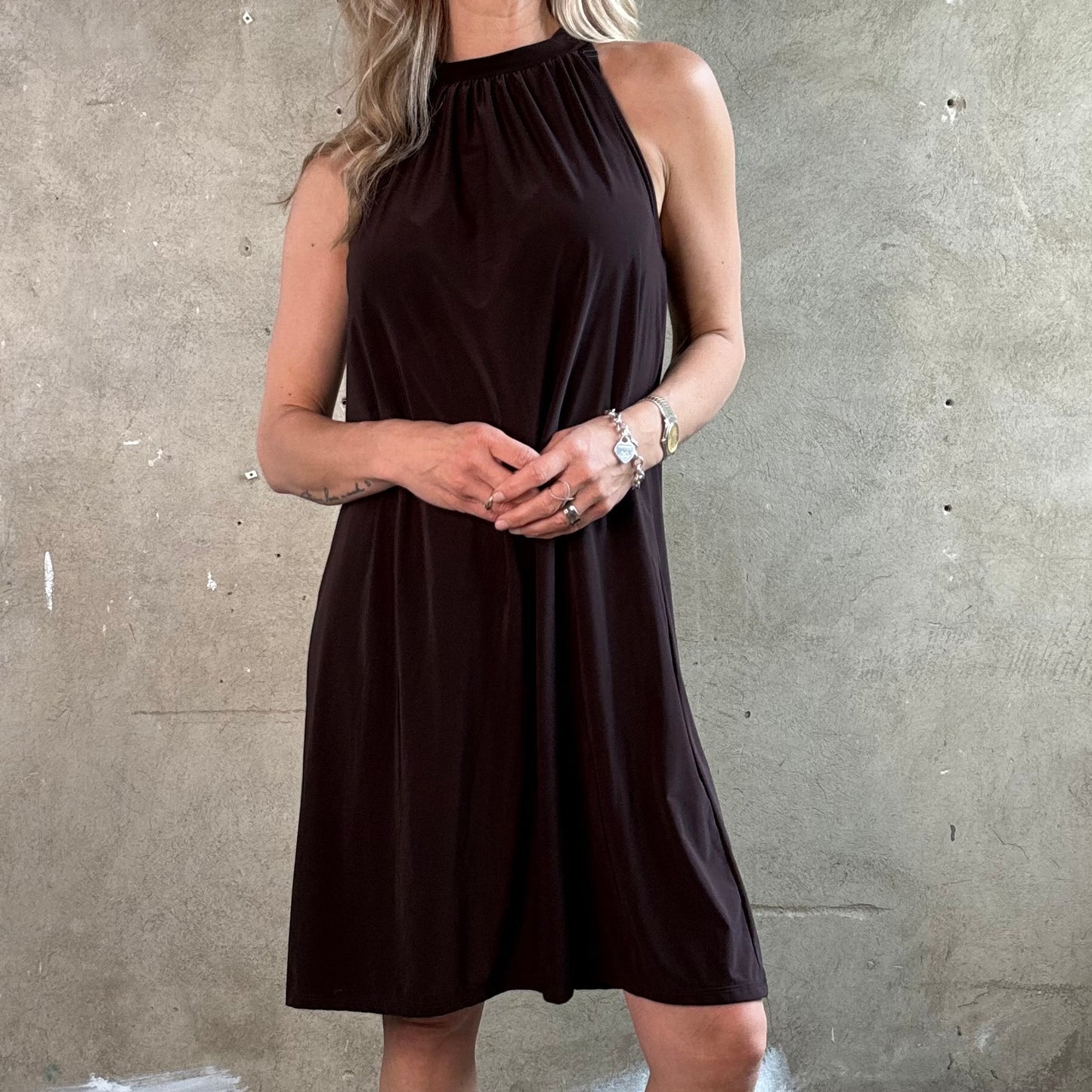 American Neck Dress Braun