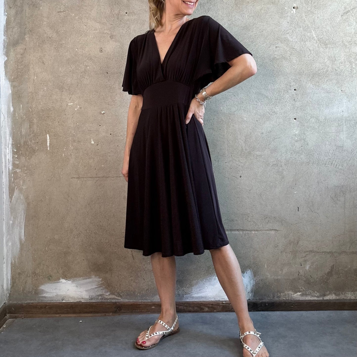 Kofferkleid mit V-Ausschnitt