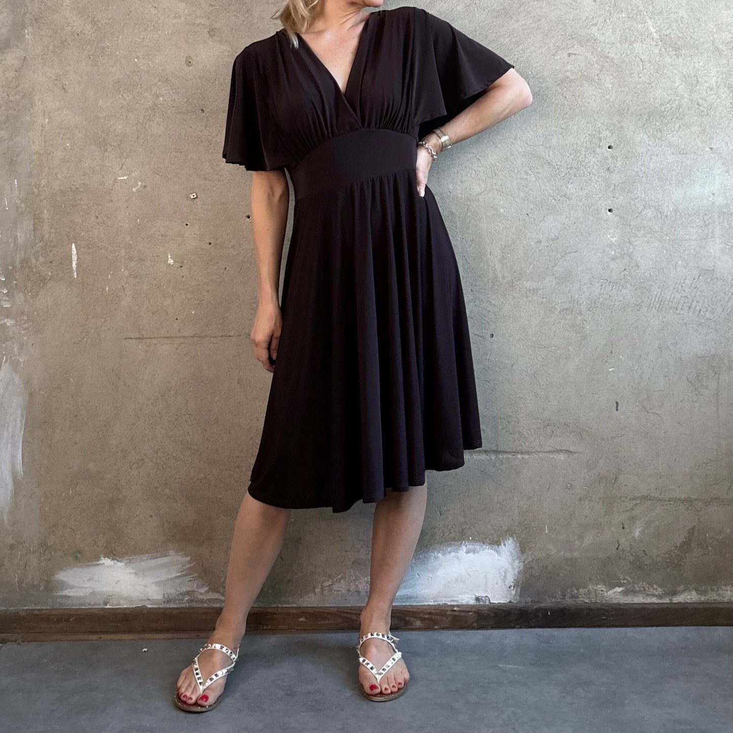 Kofferkleid mit V-Ausschnitt