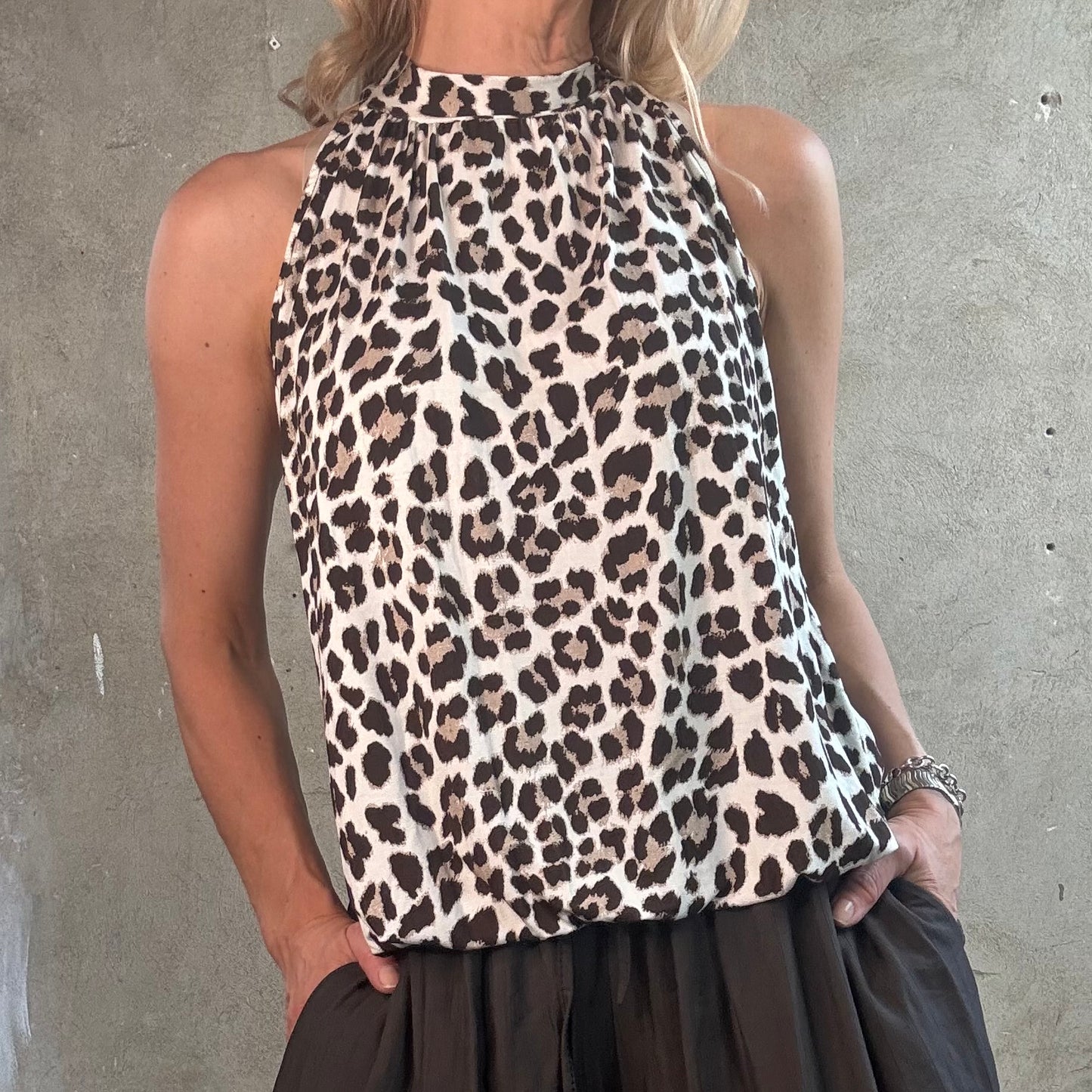American Neck Top Leo Braun