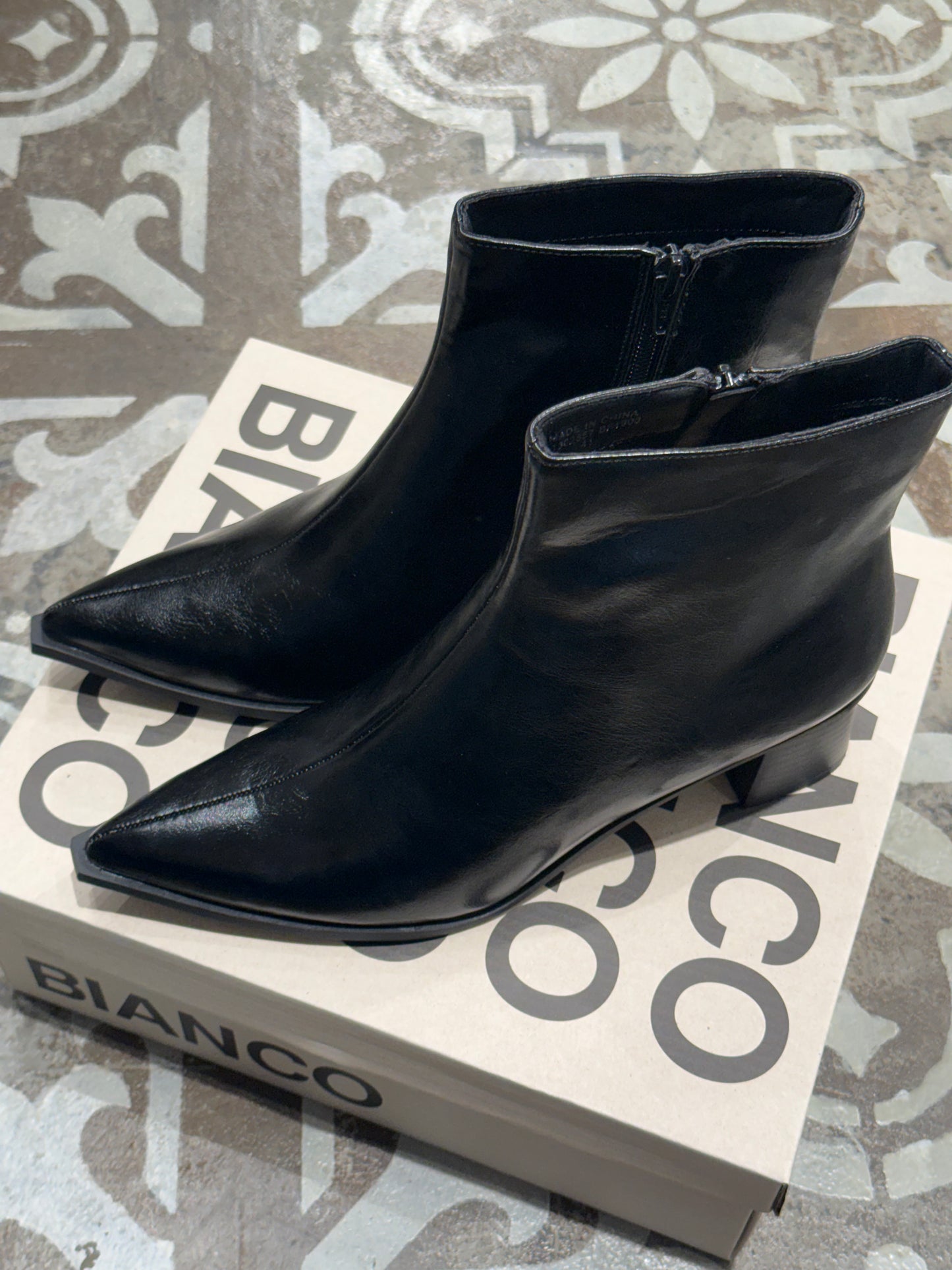 Bianco Leonora Boot