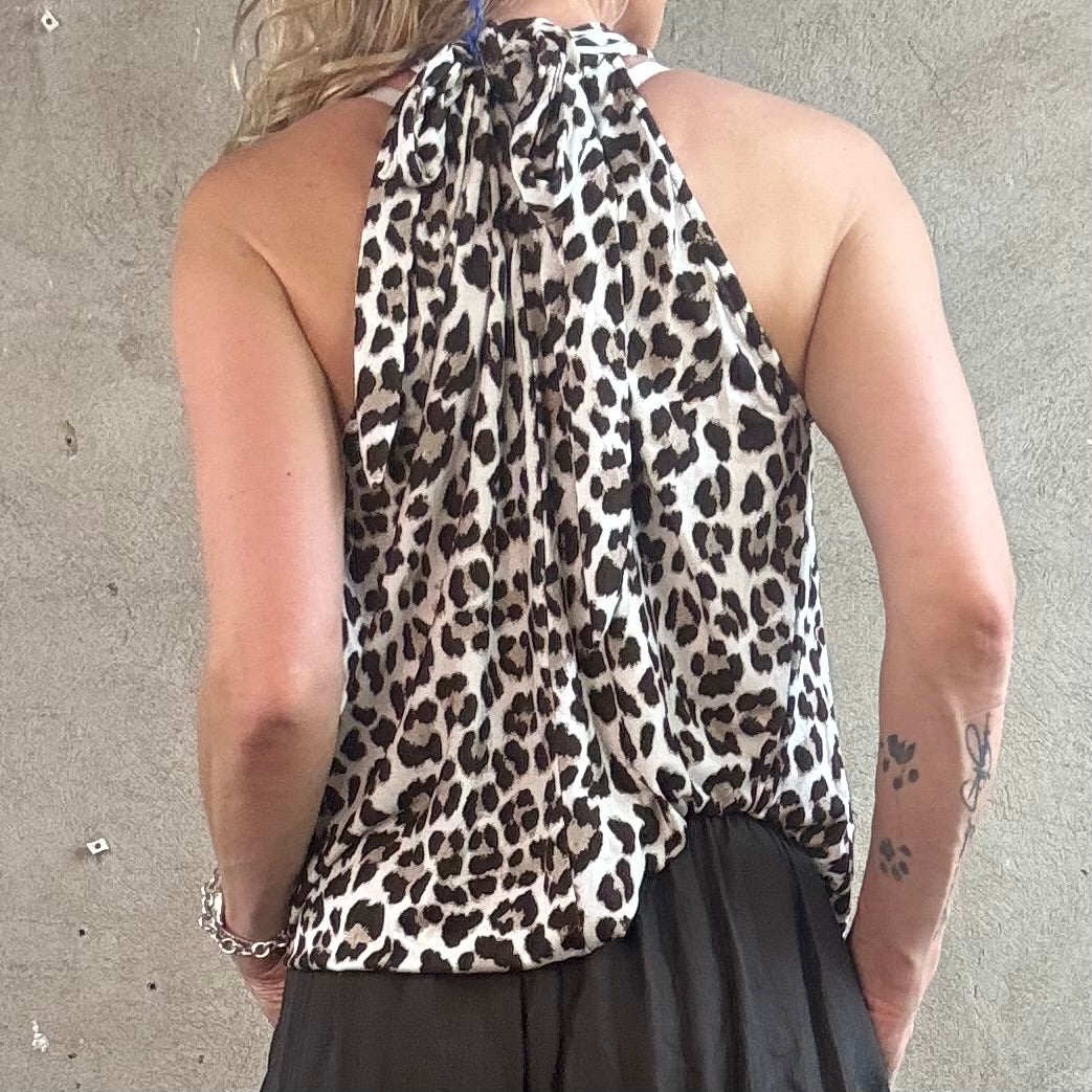 American Neck Top Leo Braun