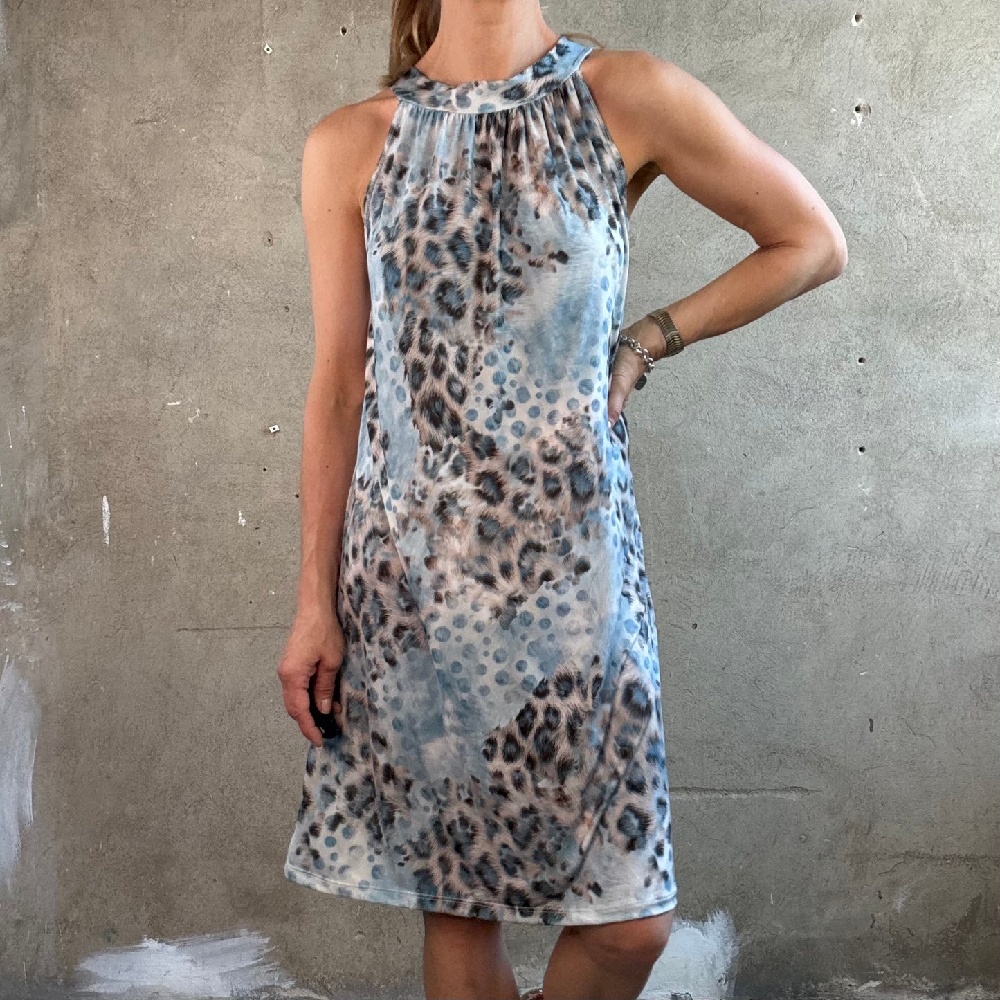 American Neck Dress Leo