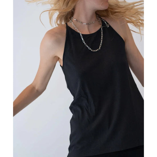 OUTRYGHT Top Tina Black