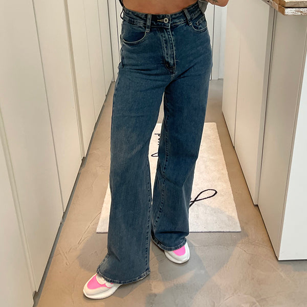 Wide Leg Blue Jeans