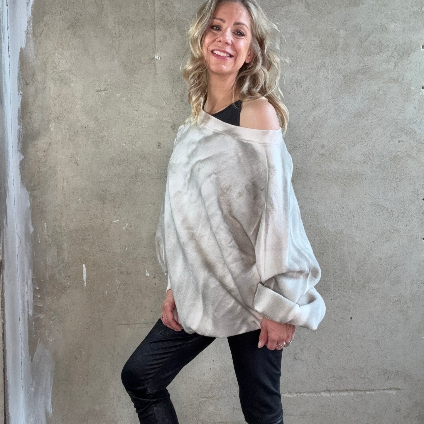 OUTRYGHT KIKO Sweater