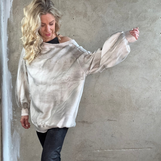 OUTRYGHT KIKO Sweater
