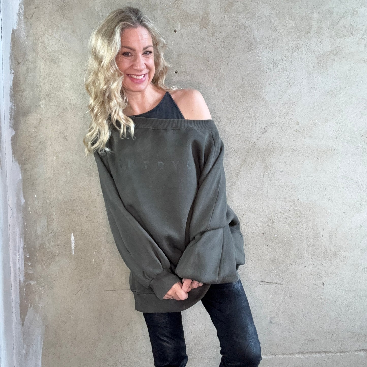 OUTRYGHT KIKO Sweater