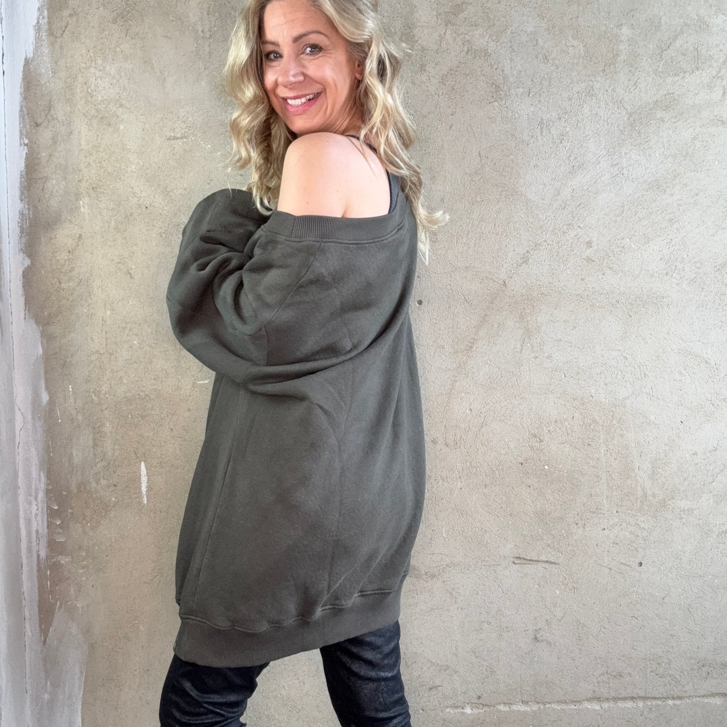 OUTRYGHT KIKO Sweater