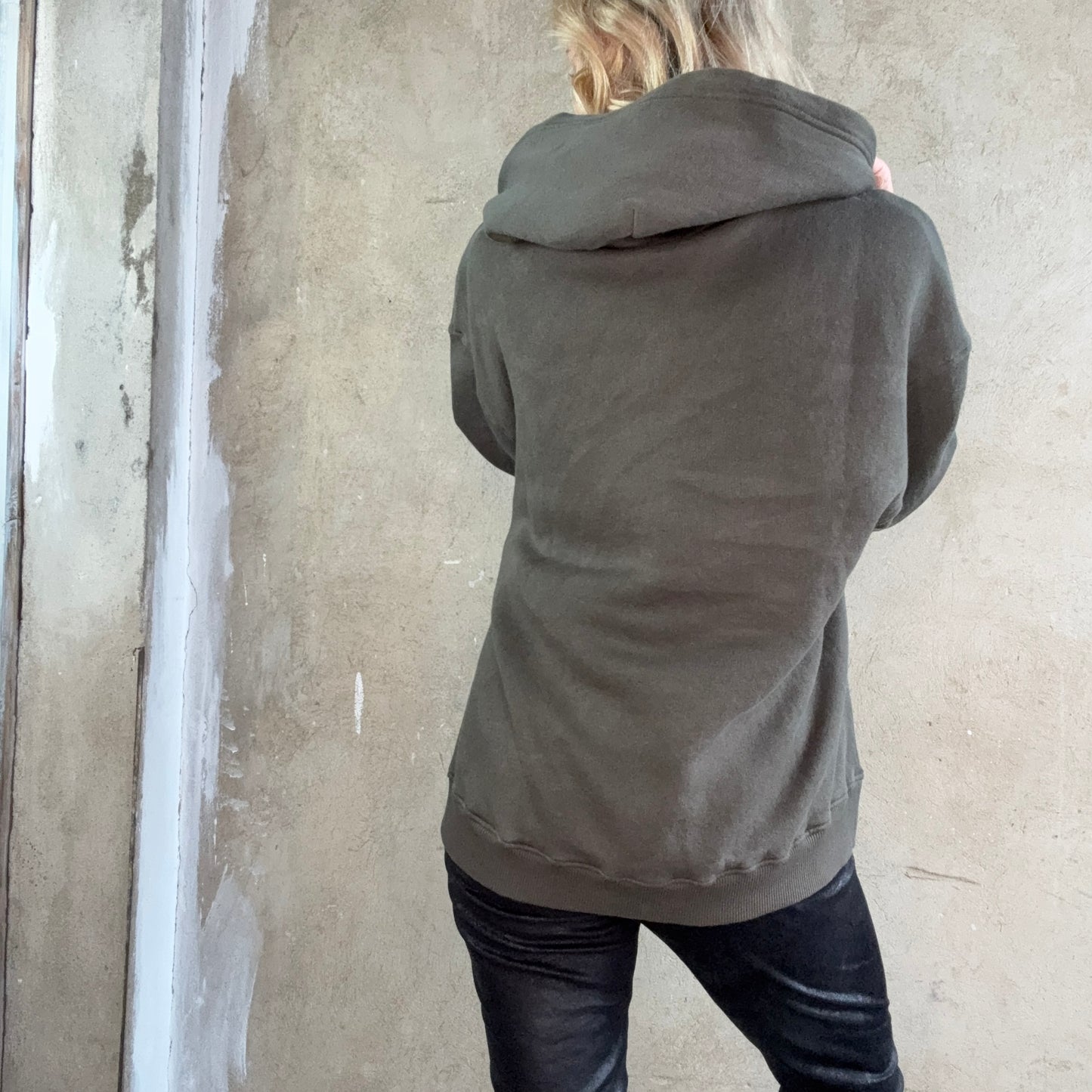 OUTRYGHT ZO Hoodie
