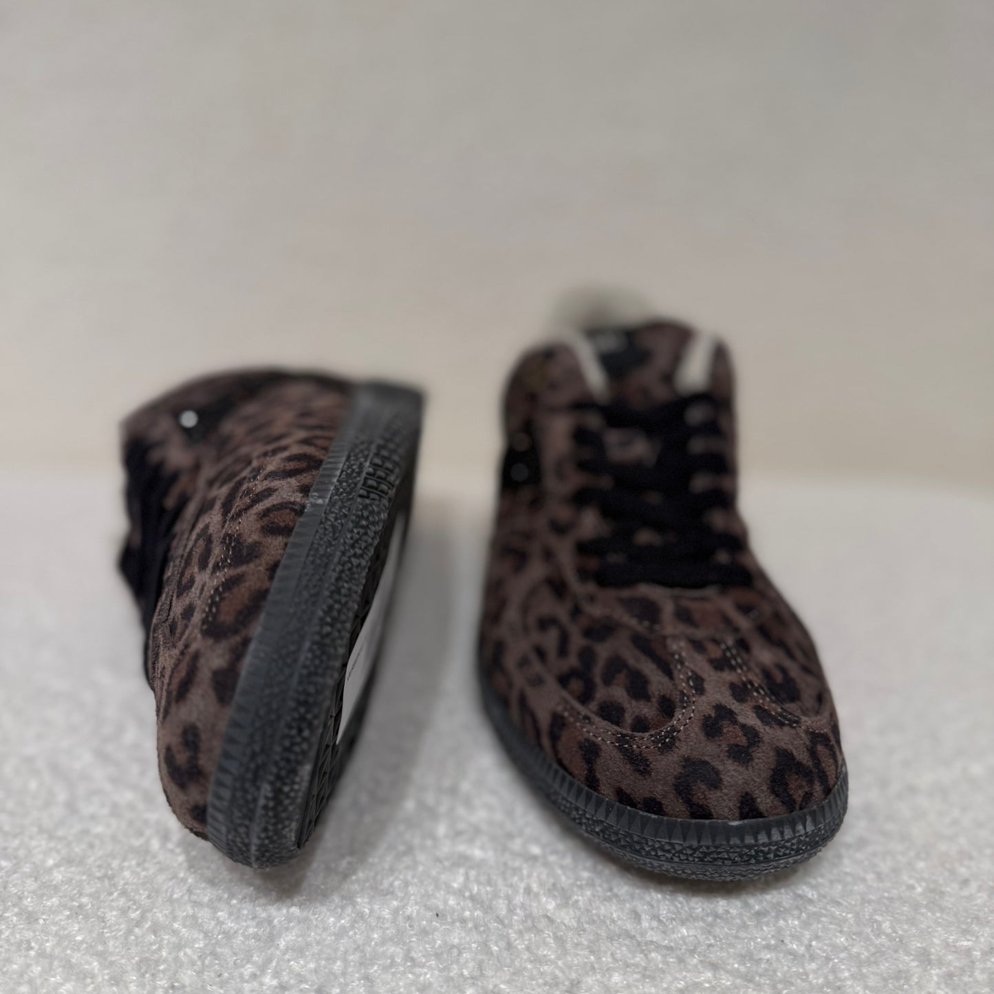 VERBENAS Sora Leo Sneaker