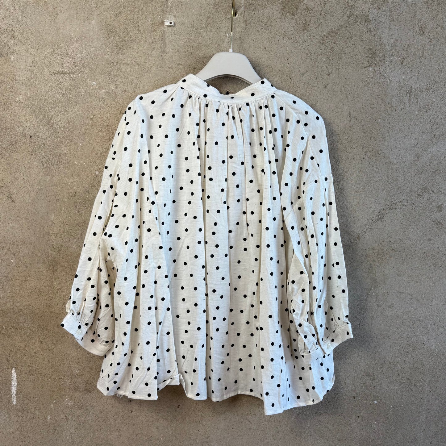 NOVA! Bluse Polkadots