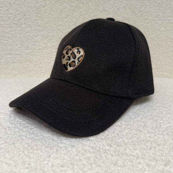 Basecap Leo Heart