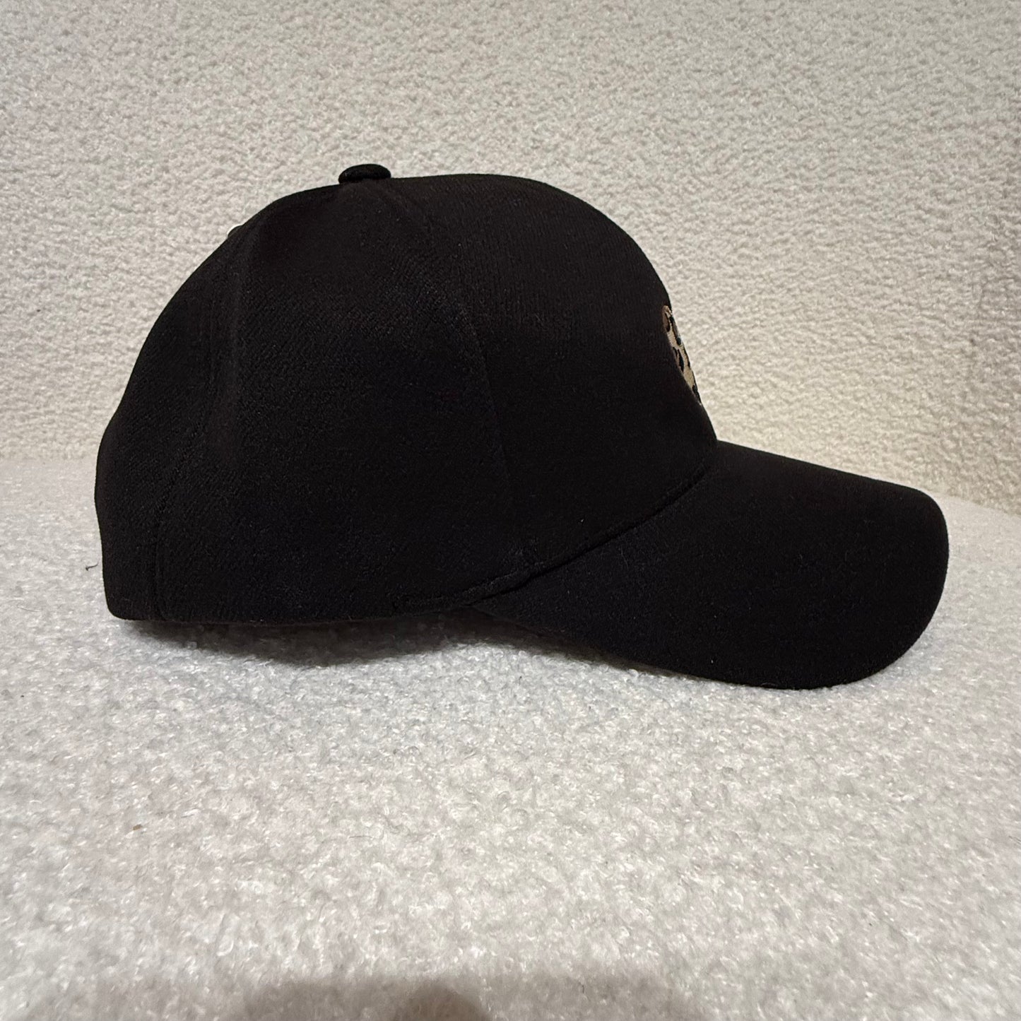 Basecap Leo Heart