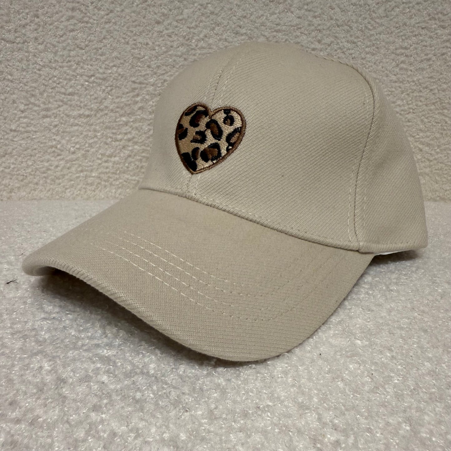 Basecap Leo Heart