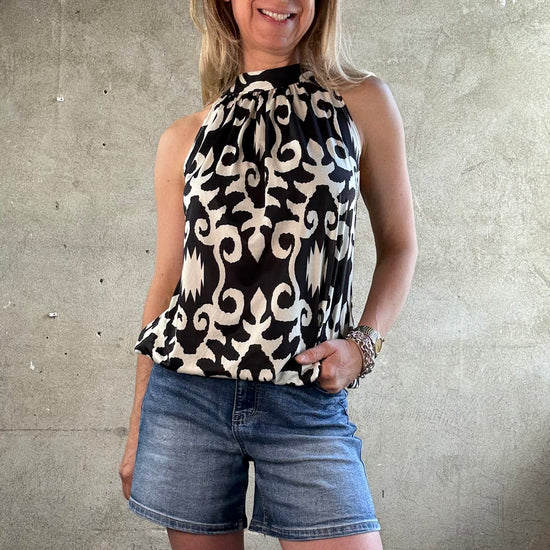 American Neck Top Blackish