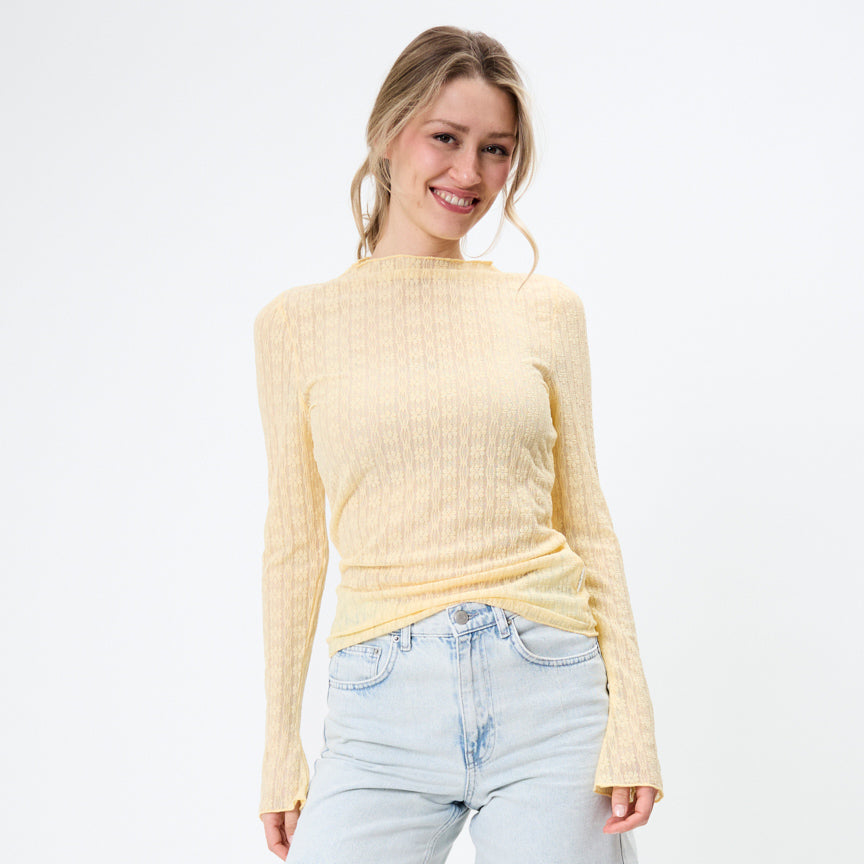 OH April Zahara Lace Longsleeve