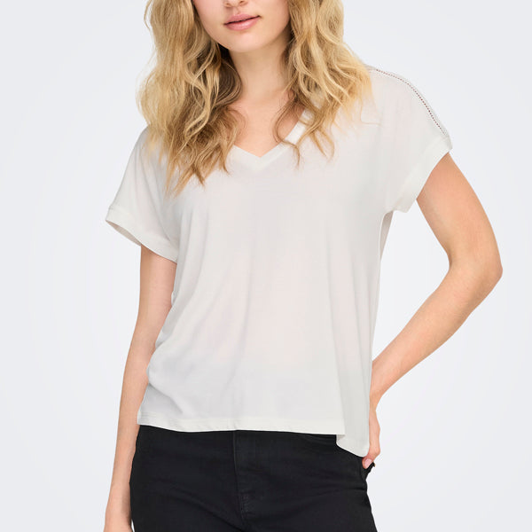 ONLY Free V-Neck Shirt
