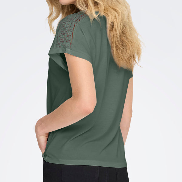 ONLY Free V-Neck Shirt