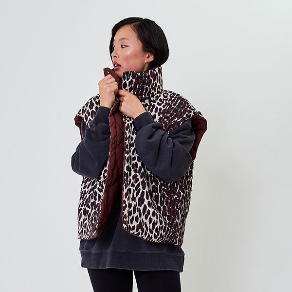 OH APRIL Onyx Puffer Vest