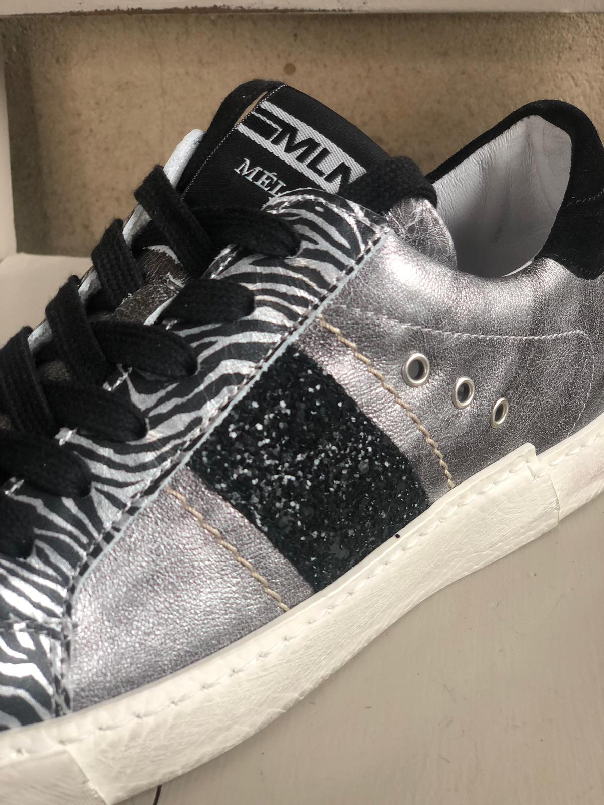 MELINÈ Sneaker flach Silber, Zebra