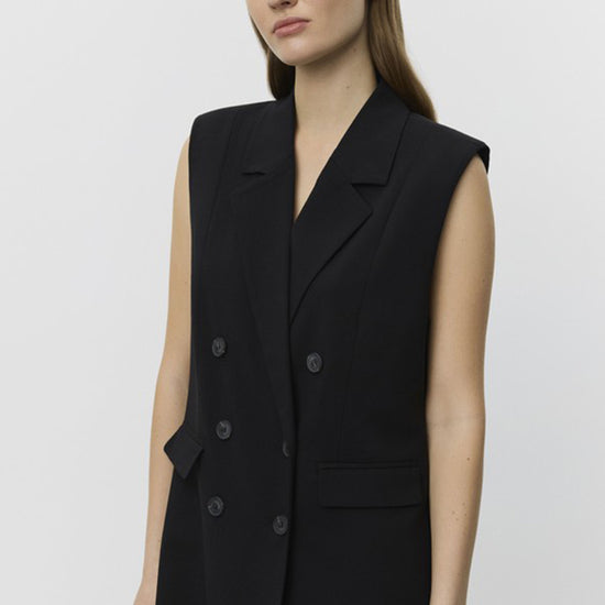 Sofie Schnoor Elisabeth Vest