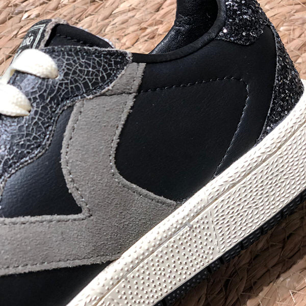 VICTORIA Smash Sneaker TACHUELAS