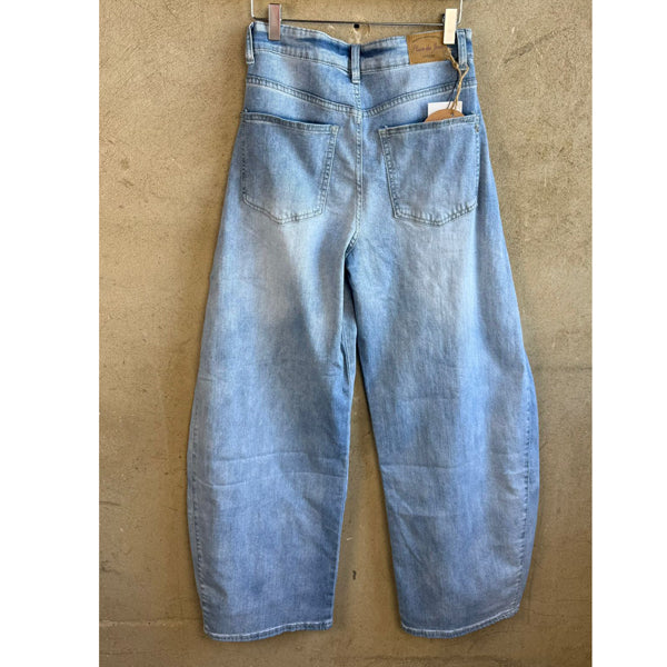 Jeans mit Köpfen