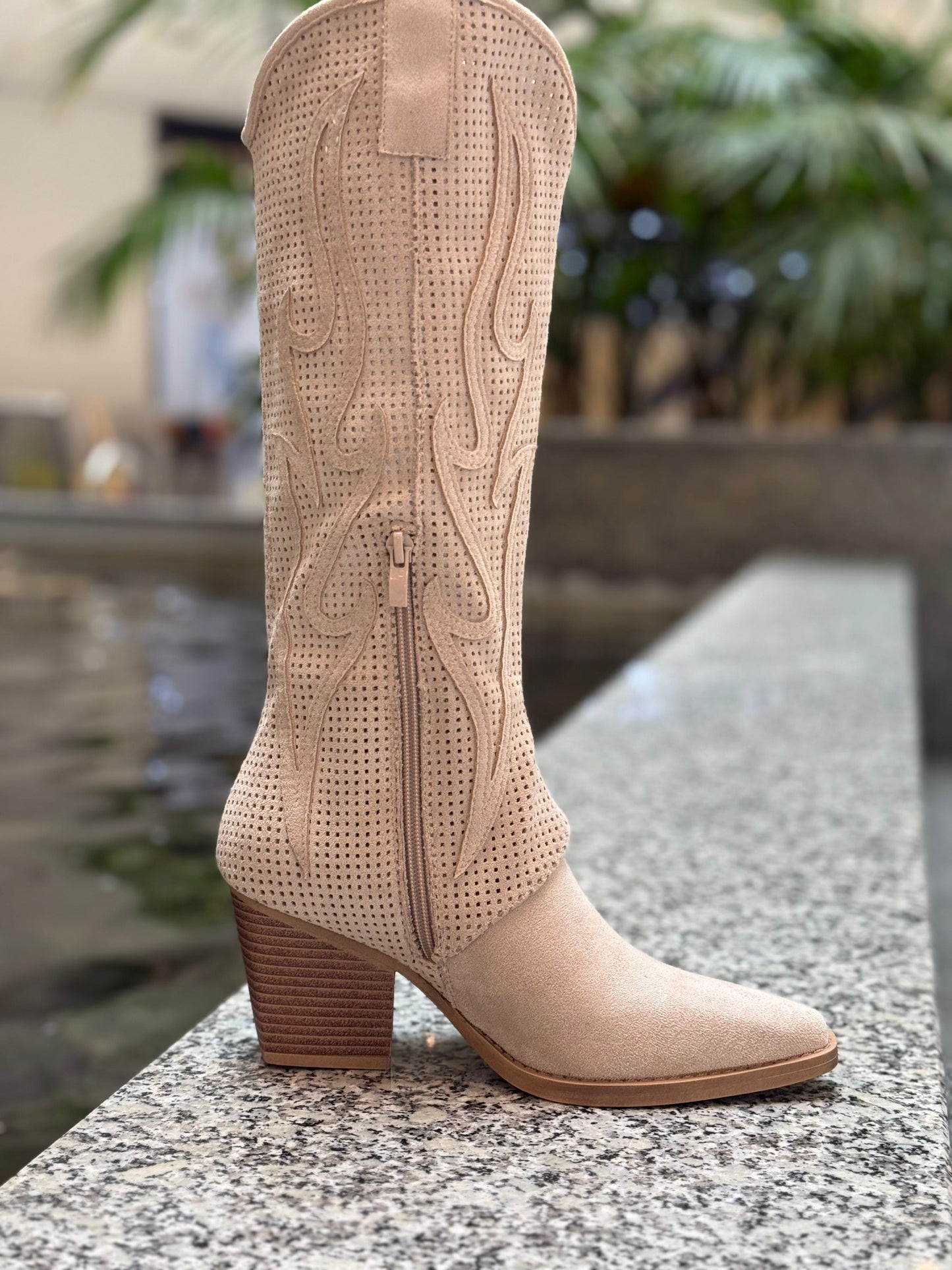 Westernboots Festive Style