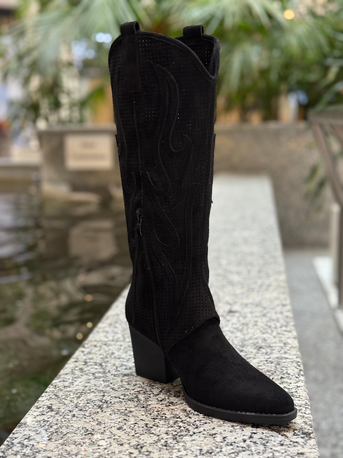 Westernboots Festive Style