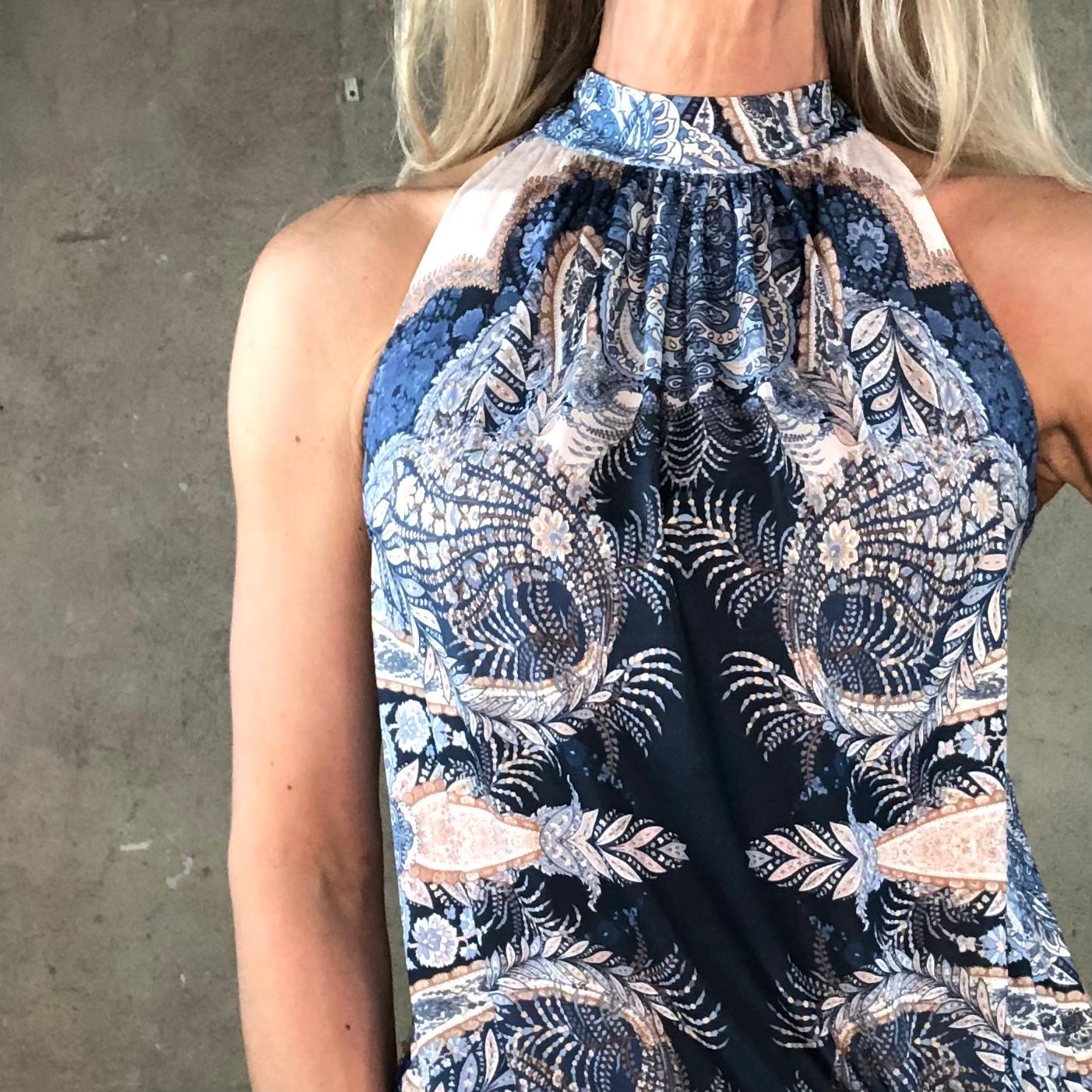 American Neck Top Paisley