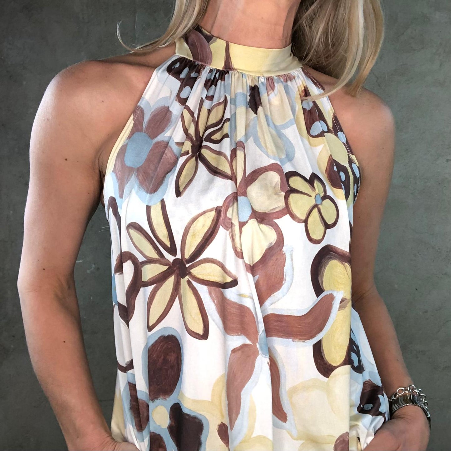 American Neck Top Flowers
