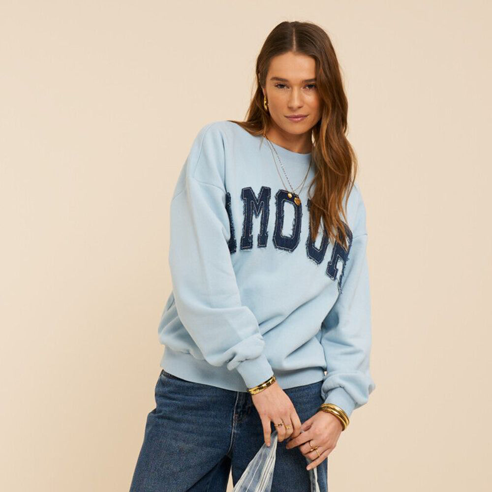 MJ Sweater Amour